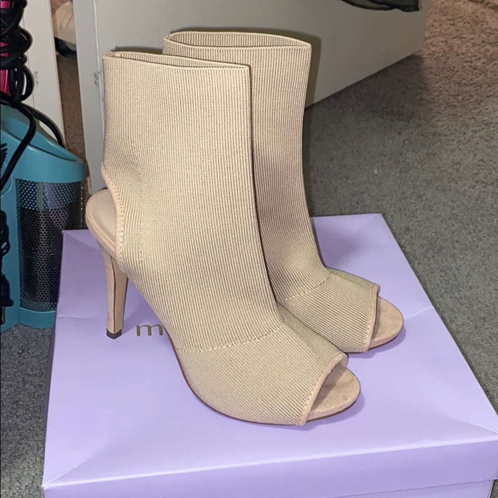 Madden girl peep toe sock booties! - Picture 1 of 3